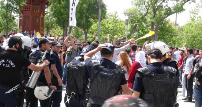 Demirtaş: Cumhurbaşkanı Değil, Açılıştan Sorumlu Müdür (2)