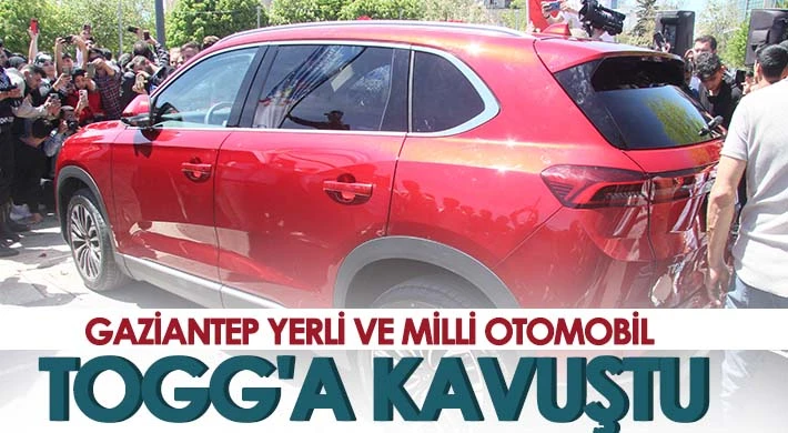 TOGG ilk kez Gazianteplilerle buluştu, yoğun ilgi nedeniyle ilerleyemedi