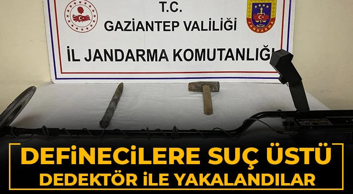 Definecilere suç üstü Dedektör ile yakalandılar
