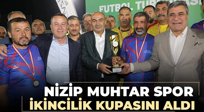 Nizip Muhtar Spor İkincilik Kupasını Aldı