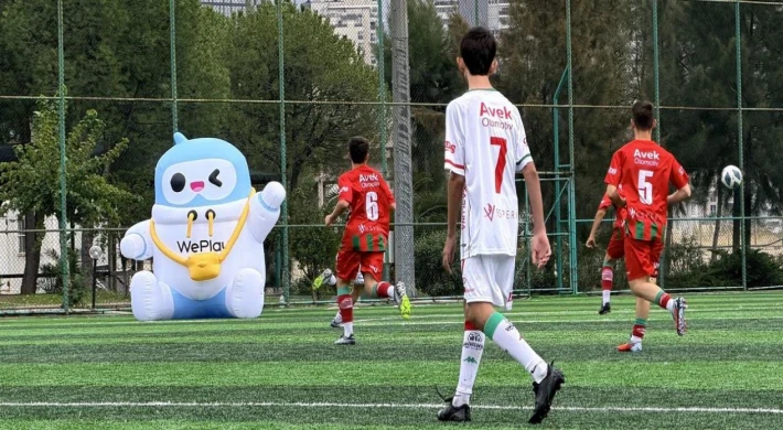 WePlay ve Karşıyaka S.K. Gençler İçin Futbol Sosyal Sorumluluk Maçı Düzenledi