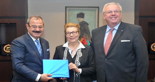 Alman Büyükelçisi, GSO'yu ziyaret etti