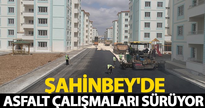 Asfalt dökme çalışmaları hızla devam ediyor