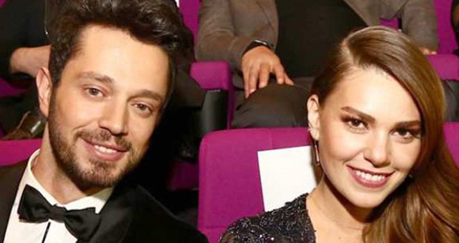 Aslı Enver sevgilisi Murat Boz'a taşındı