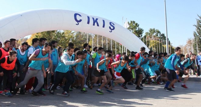 Atatürk için koştular...