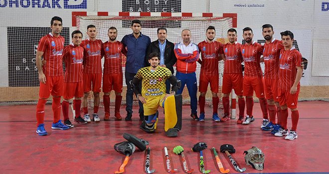 Avrupa’da Türk hokey rüzgârı