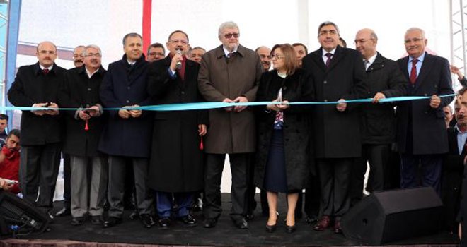 Nizip İçme Suyu Tesisi'ni Bakan Özhaseki açtı