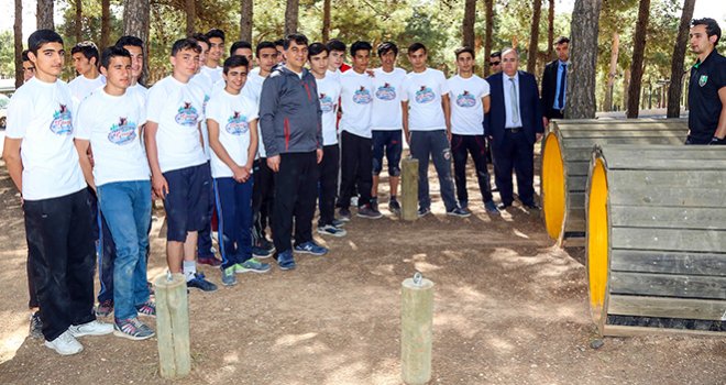 BAŞKAN FADILOĞLU GENÇLERLE BULUŞTU