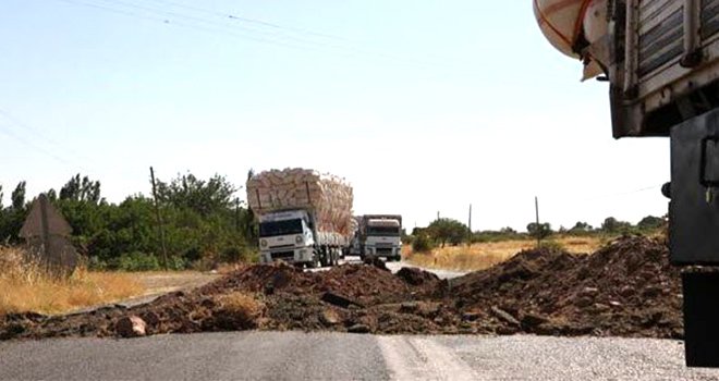 Bingöl'de bombalı saldırı: 3 şehit, 6 yaralı