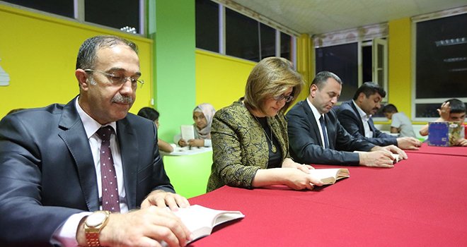 Büyükşehir'den 'Oğuzeli okuyor kampanyası'na destek