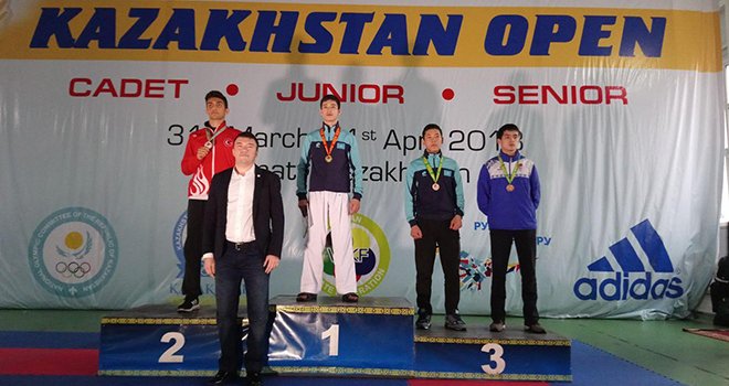 Büyükşehir'in sporcusu karetede ikinci oldu