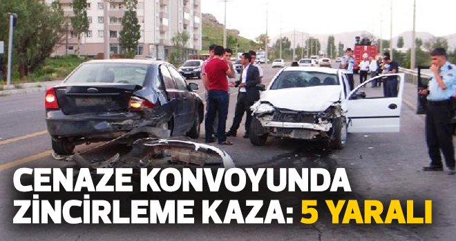 Cenaze konvoyunda zincirleme kaza: 5 yaralı