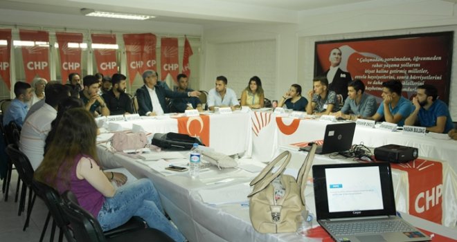 CHP’den Gençlik Akran Eğitimi