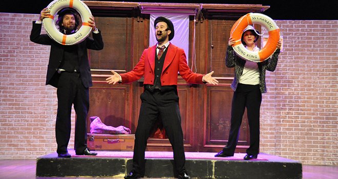 Çocuk festivali tiyatro şenliğinde Akbank çocuk oyunu