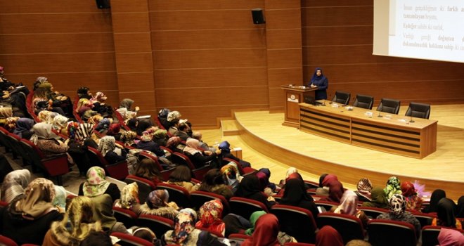 Doç. Dr. Martı, GAÜN’de konferans verdi