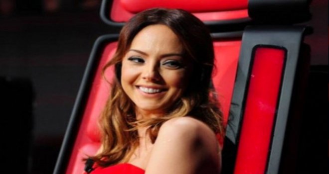 Ebru Gündeş'ten flaş açıklama!