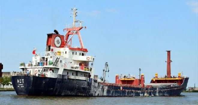 Ege'de, Türk gemisine Yunan ateşi...