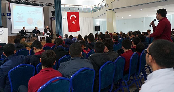 Erdem'de kariyer günleri, hukukla başladı