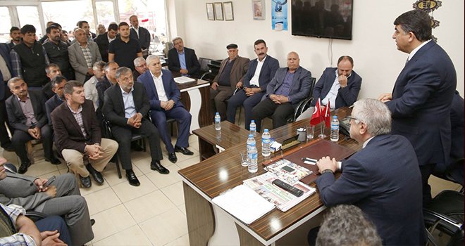 Fadıloğlu ile Uzer, esnafla buluştu