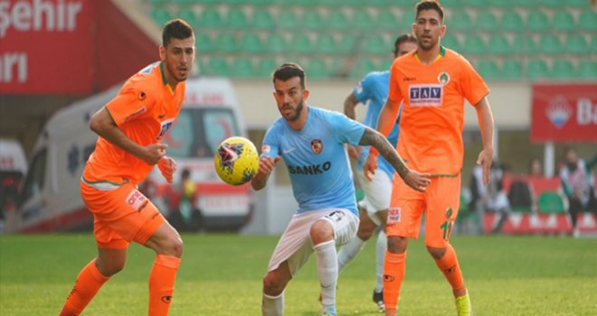 Gaziantep FK Alanya deplasmanından eli baş döndü: 1-0