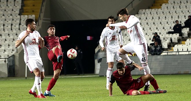 Gaziantepspor galibiyeti unuttu! Altınordu altın değerinde 3 puanı aldı...