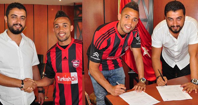 FERNANDO İMZAYI ATTI...