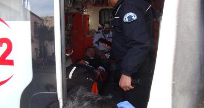 Gaziantep'te AVM'de park kavgası: Dehşet saçtı 3 yaralı...