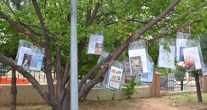 Gaziantep’te bahar ağaçları kitap açtı