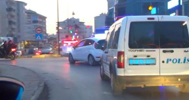 Gaziantep'te Gözaltındaki şüpheli kelepçili halde kaçtı