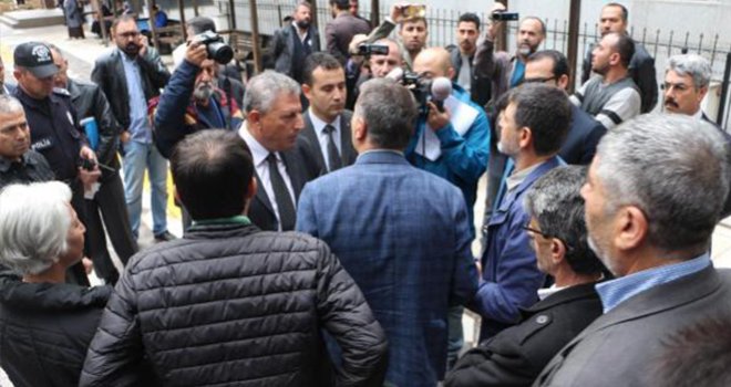 Gaziantep'te HDP'liler ile polis arasında tartışma