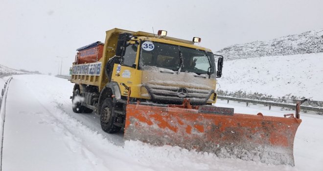 Gaziantep'te kapanan yollara müdahale