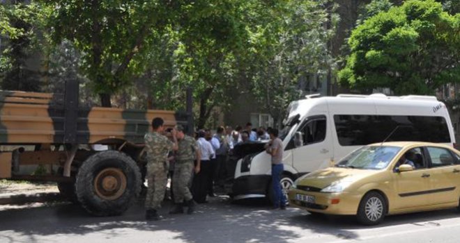 Gaziantep'te korkunç kaza: 8'i öğrenci 9 yaralı