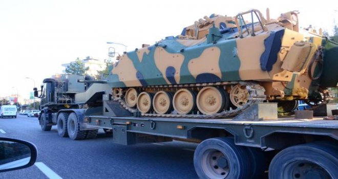 Gaziantep'ten sınıra zırhlı araç sevkiyatı