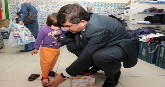 Gıda Bankası, binlerce ailenin yüzünü güldürüyor