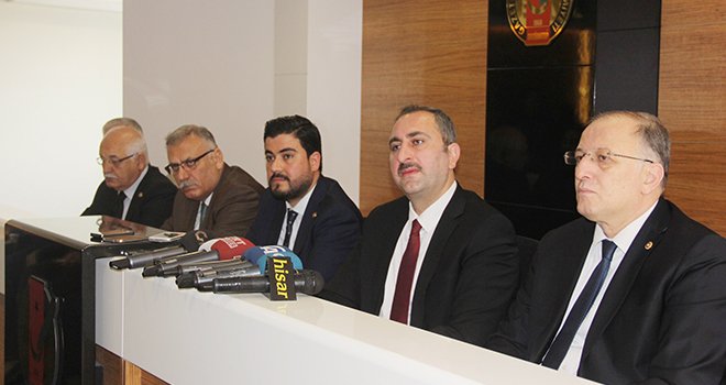 Gül Başkanlığında AK Parti GGC'yi ziyaret etti