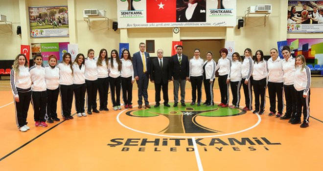 Hanımlar Spor Merkezlerinde Sosyalleşecek