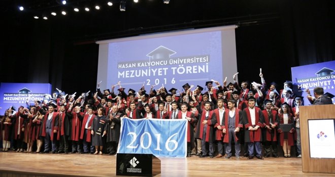 Hasan Kalyoncu Üniversitesi ikinci mezunlarını verdi