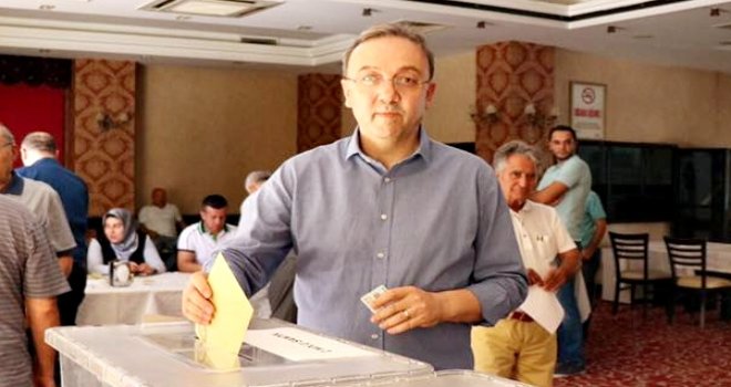 İrfan Demirci, 6. kez Eczacılar Odası Başkanı