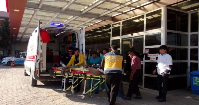 IŞİD, Azez'de bomba yüklü araç patlattı