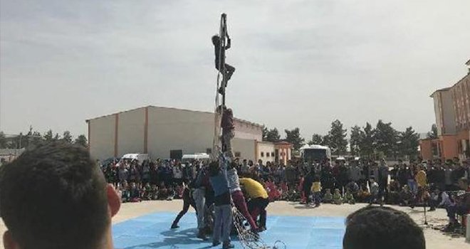 İslahiye'de sirk gösterisi