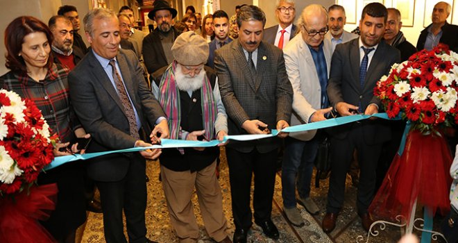 Kaligrafi Sergisi, Sanat Merkezinde açıldı