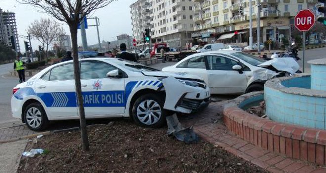 Kilis'te kaza: 2'si polis, 3 yaralı