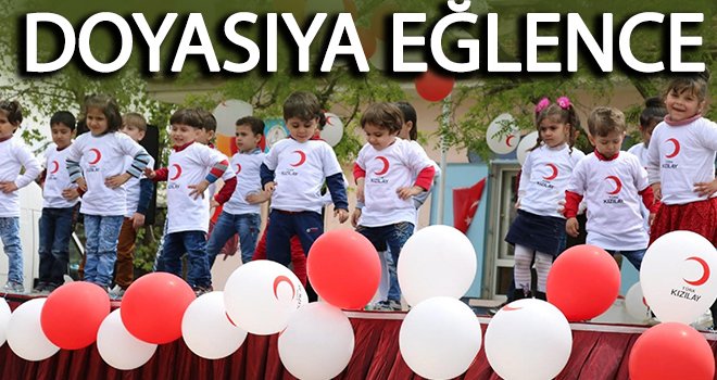 Kızılay’dan Klavuz Köyü İlkokulu’nda çocuk şenliği