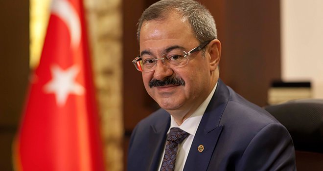 Konukoğlu'dan "Kadınlar Günü'nde anlamlı bağış