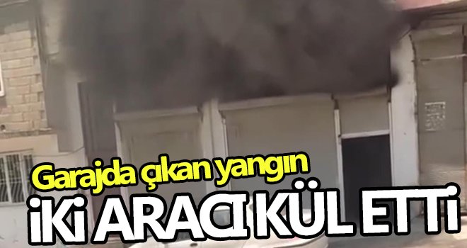 Korkutan yangın! İki araç kül oldu