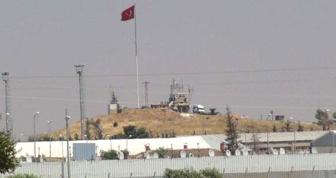 ÖZEL KUVVETLER KOMUTANI AKSAKAL SINIRDA