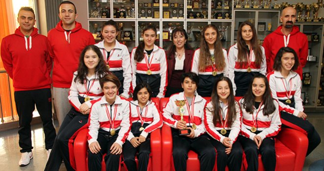 Özel Sanko Okulları Yıldız Kız Basketbol Takımı İl Birincisi