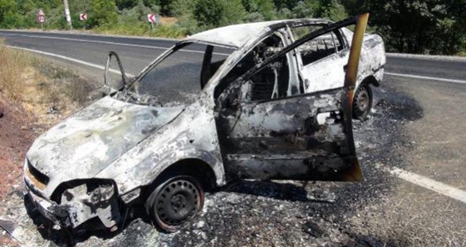 POLİSİ KIZININ YANINDA ŞEHİT ETTİLER