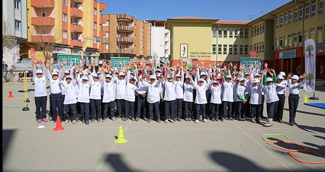 Sağlıklı yaşam hareketi okullarda büyük ilgi gördü