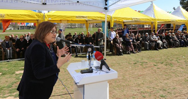 ŞAHİN: YAŞLILAR BİZİM BAŞTACIMIZ